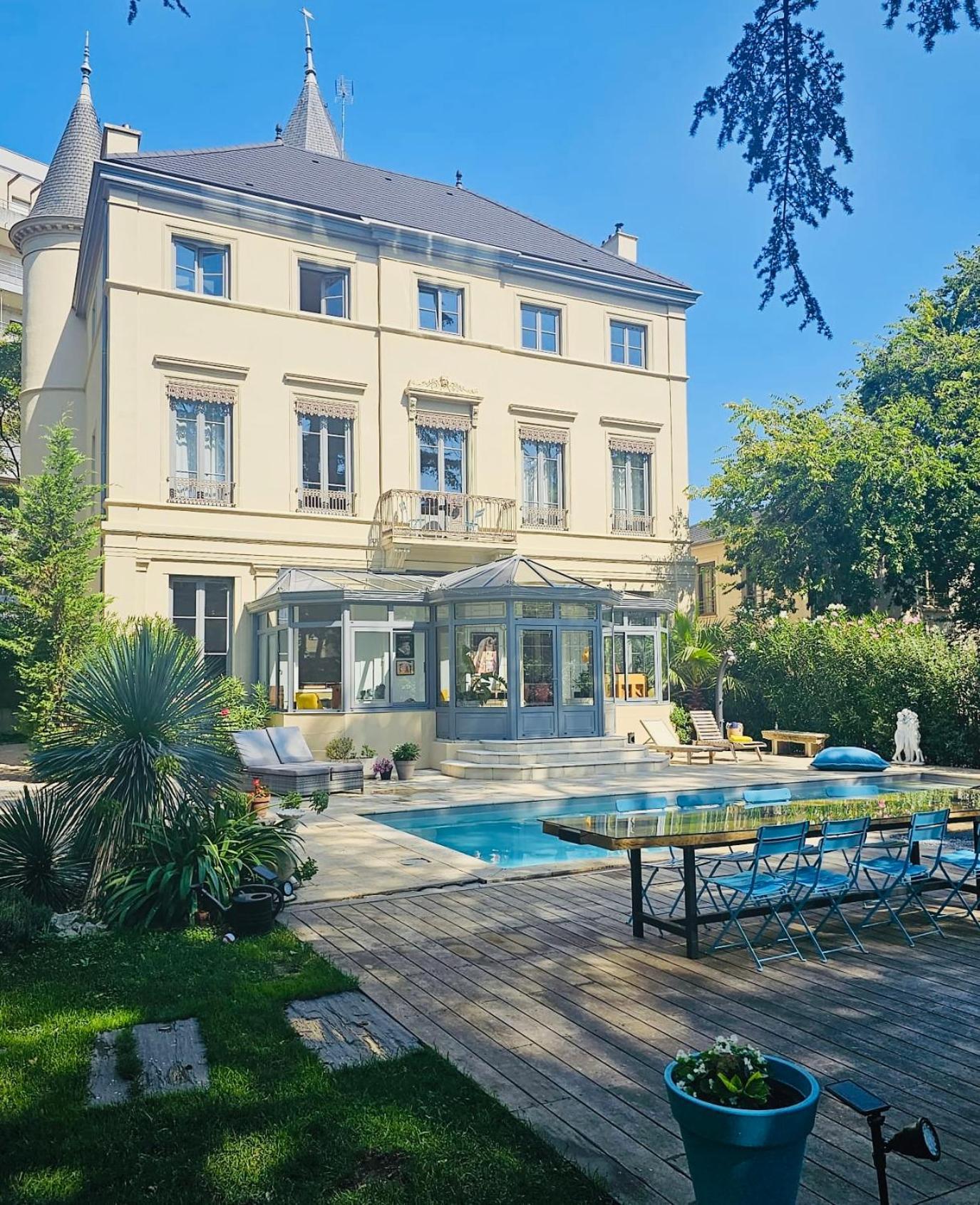 Chateau Grandclement Lyon Villeurbanne Niveau Rdc - Tresor Cache En Ville Avec Vue Piscine Et Parc Ngoại thất bức ảnh